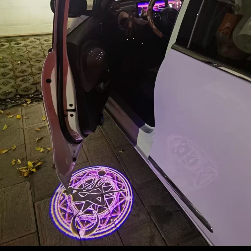 Projektor świateł powitalnych  – Car Accessories Kit recenzja i cena